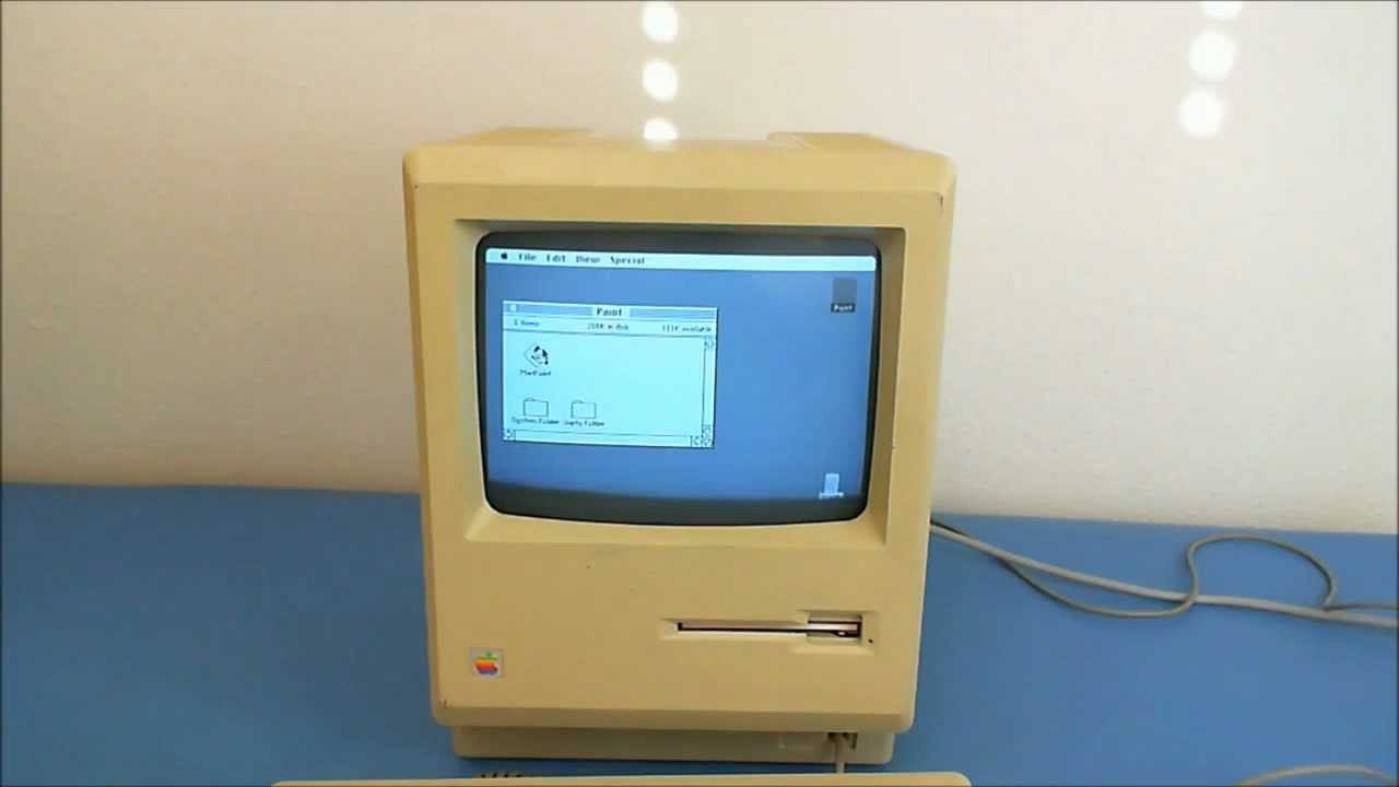 Bricando com um Macintosh 512Ke (1985)